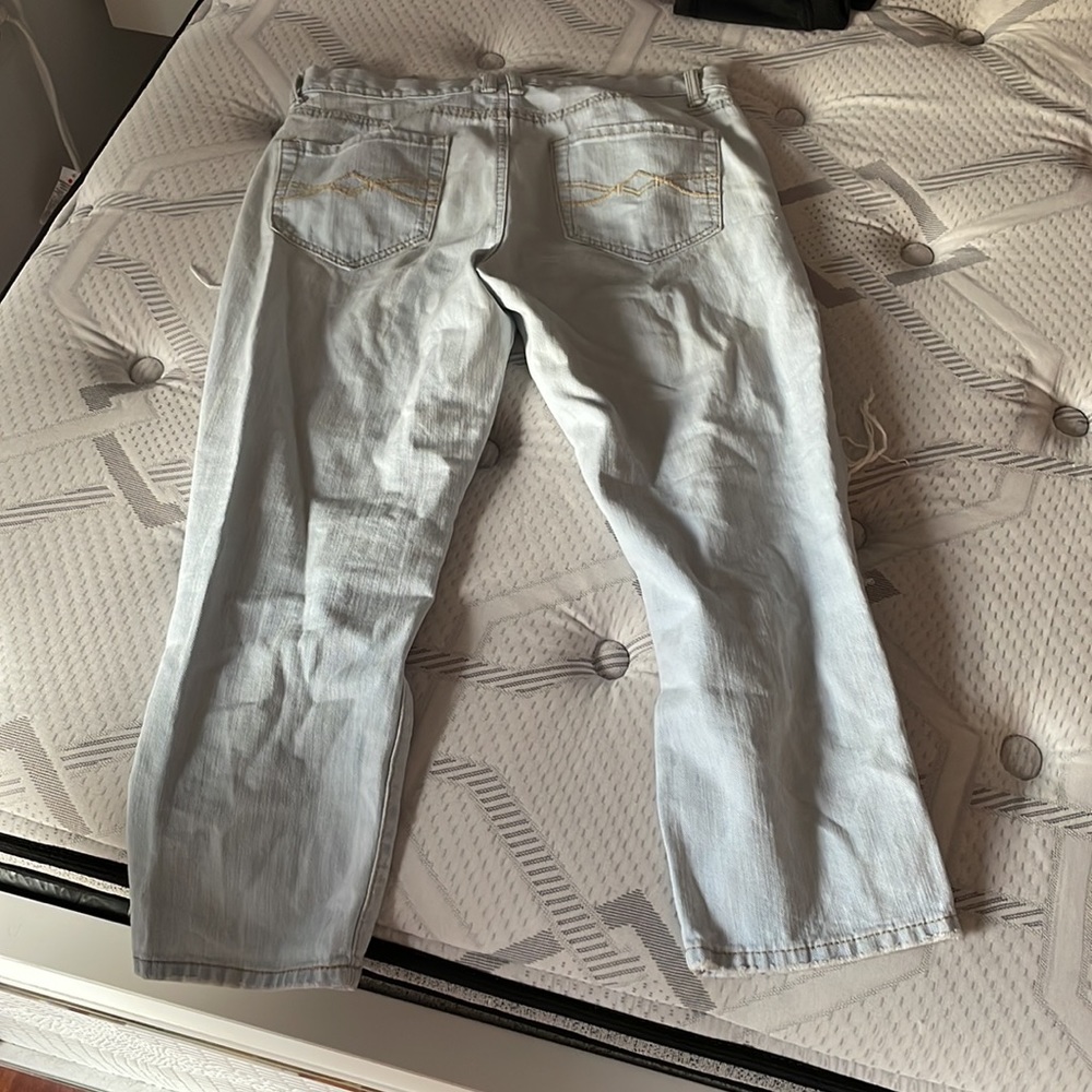 MUDD RIPPED JEANS - Picture 3 of 5
